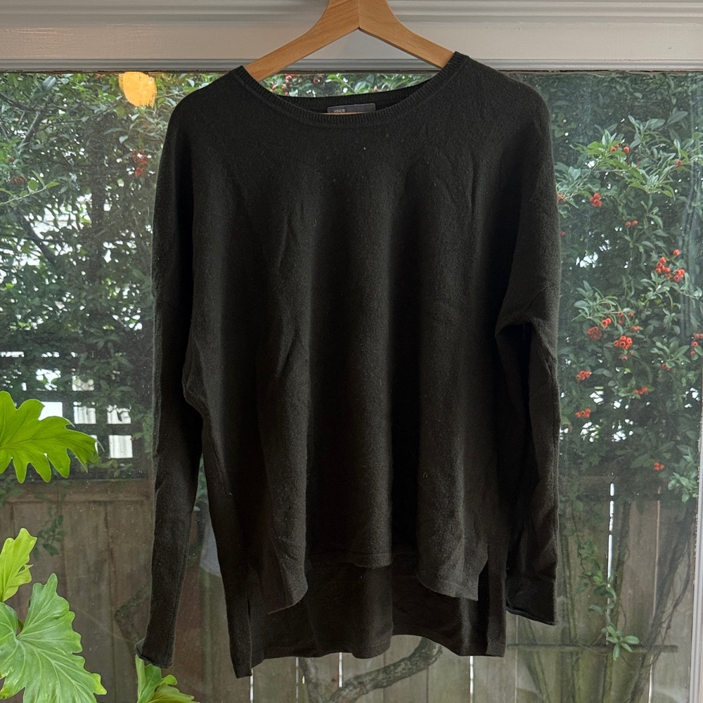 Cashmere Vince Green Crew Neck Sweater